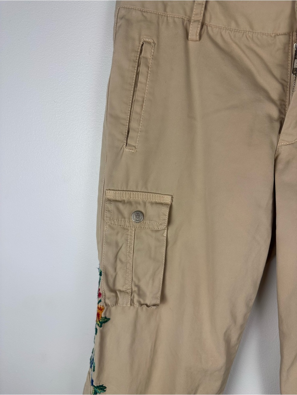 Johnny Was Cargo Pockets Wide Leg Crop Floral Emrboidered Pants Women’s Sz M - Picture 4 of 12